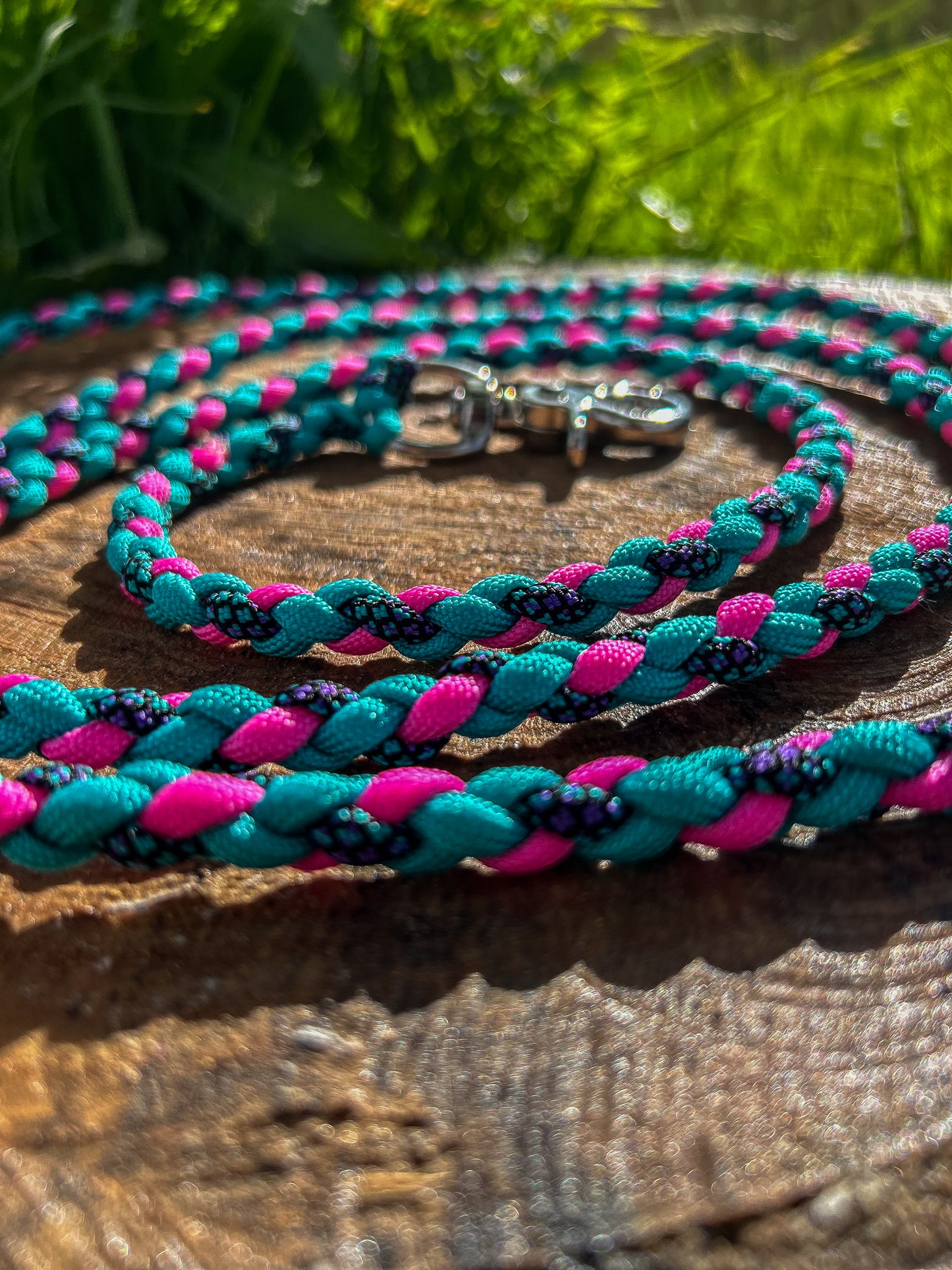 Paracord Clip Lead