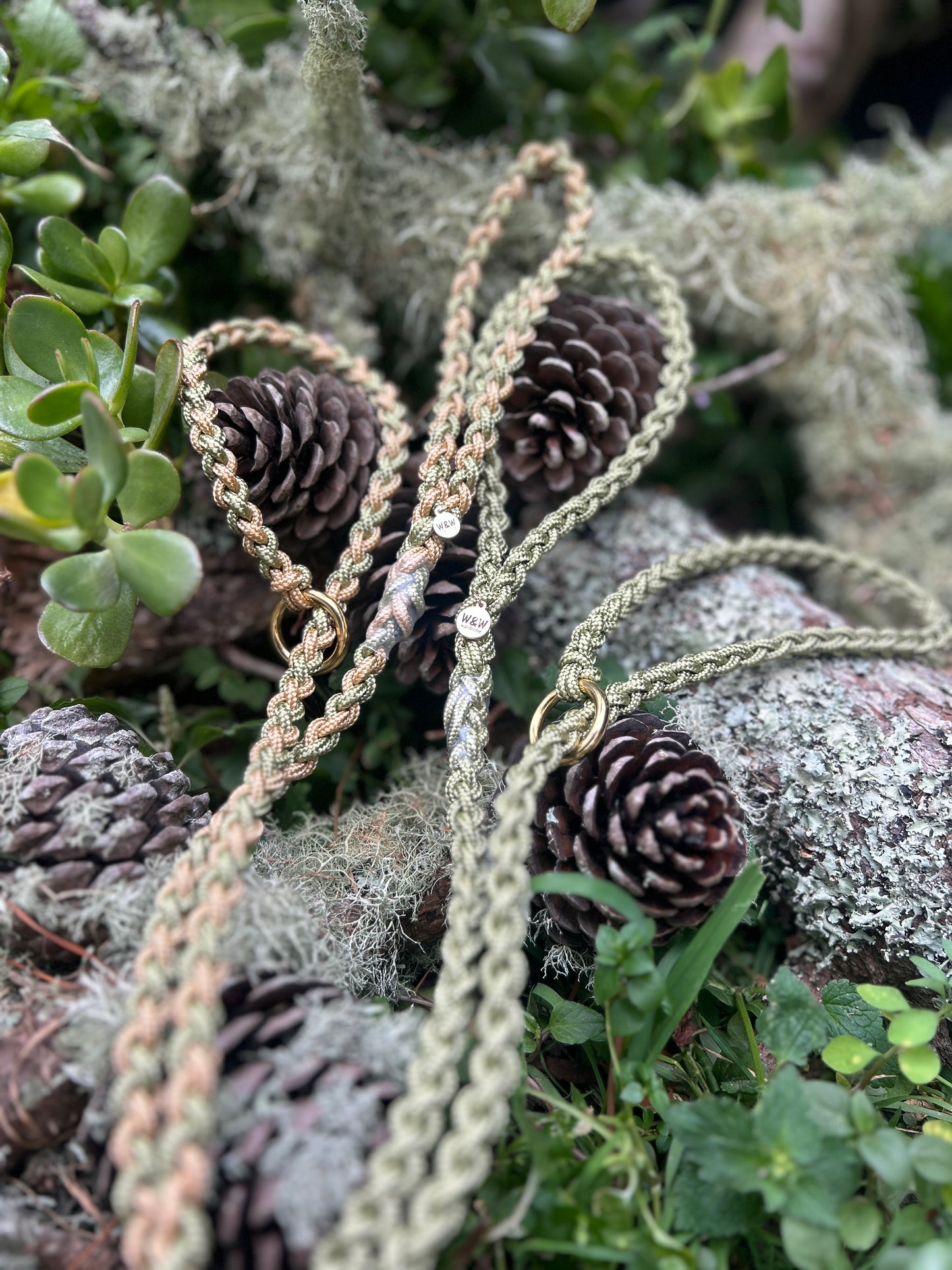 Lightweight Paracord Show Lead